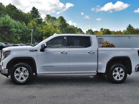 Used 2025 GMC Sierra 1500 SLT image 4
