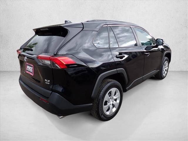 Used 2024 Toyota RAV4 XLE AWD/4WD image 4