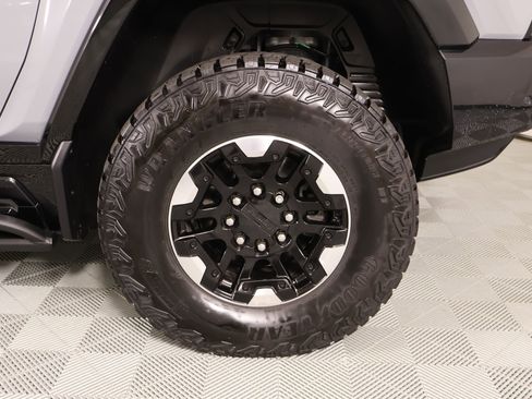 Used 2025 GMC Hummer EV 3X w/ Extreme Off-Road Package AWD/4WD image 19