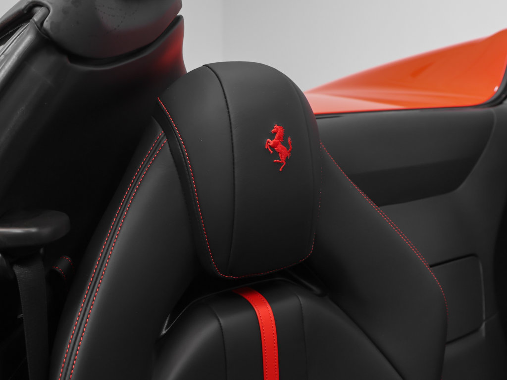 Certified 2023 Ferrari 812 GTS RWD image 31