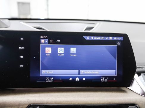 New 2026 BMW X1 xDrive28i w/ Technology Package image 18