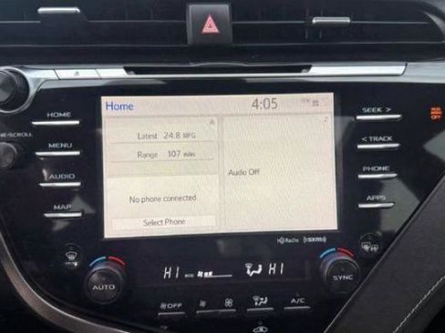 Used 2020 Toyota Camry XSE image 3