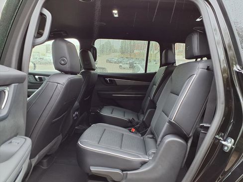 New 2026 Buick Enclave Sport Touring w/ LPO, Floor Liner Package image 18