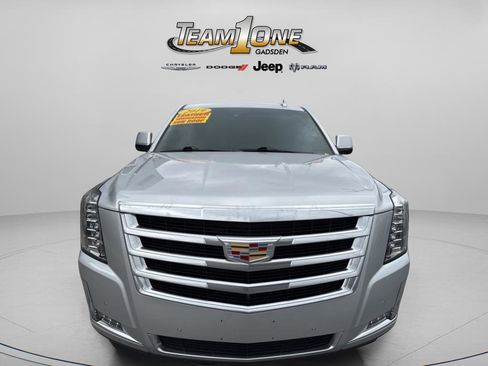 Used 2019 Cadillac Escalade Luxury image 46