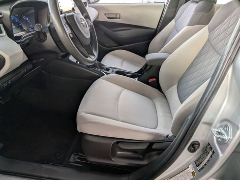 Certified 2022 Toyota Corolla LE image 11