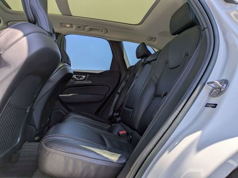 Certified 2023 Volvo XC60 B5 Ultimate w/ Protection Package Premier FWD image 16