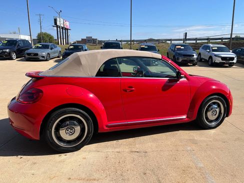 Used 2013 Volkswagen Beetle 2.5 image 23