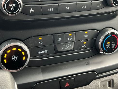 Used 2024 Ford Transit 250 Low Roof w/ Exterior Upgrade Package image 18