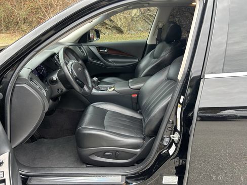 Used 2017 INFINITI QX50 AWD w/ Premium Plus Package image 17