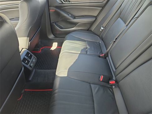 Used 2022 Honda Accord EX-L image 11