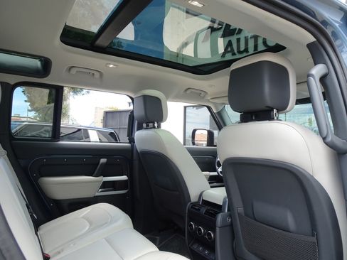 Used 2024 Land Rover Defender 110 S AWD/4WD image 18