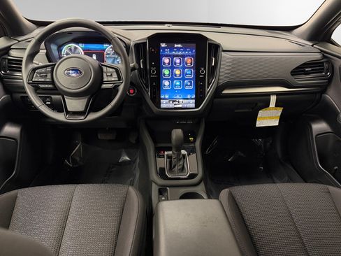 Used 2025 Subaru Forester Premium AWD/4WD image 10
