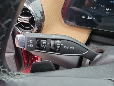 Used 2025 Chevrolet Equinox ACTIV w/ Safety and Technology Package FWD image 24