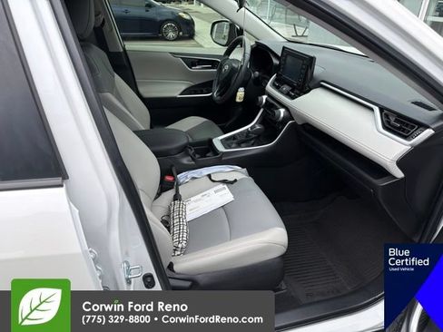 Used 2021 Toyota RAV4 XLE Premium AWD/4WD image 14