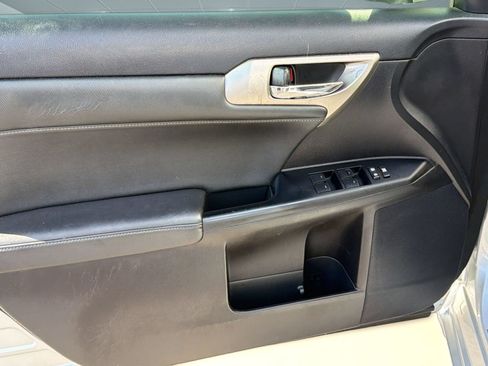 Used 2014 Lexus CT 200h FWD image 14