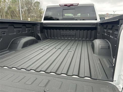 Used 2024 Chevrolet Silverado 2500 High Country w/ High Country Premium Package image 11