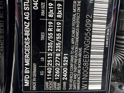 Used 2022 Mercedes-Benz GLC 300 4MATIC w/ AMG Line image 12