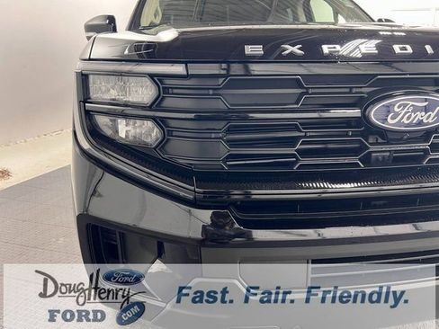 New 2025 Ford Expedition Active AWD/4WD image 10
