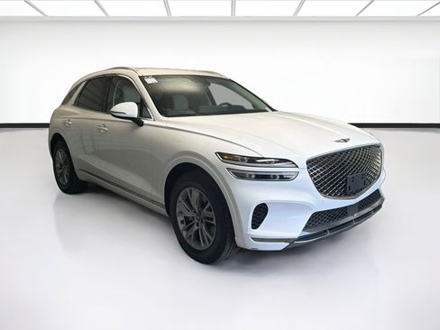 Used 2023 Genesis GV70 2.5T AWD/4WD image 3