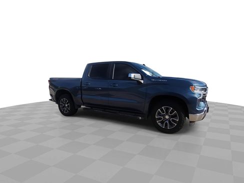 Used 2024 Chevrolet Silverado 1500 LT AWD/4WD image 2