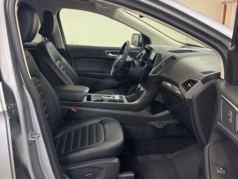 Used 2024 Ford Edge SEL w/ Convenience Package image 25