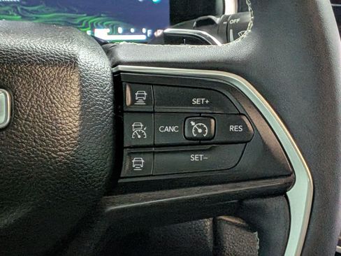 Used 2022 Jeep Grand Cherokee Limited 4xe w/ Luxury Tech Group II AWD/4WD image 22