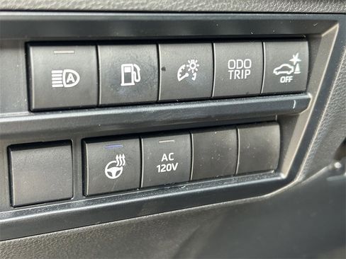 Used 2023 Toyota Sequoia Platinum image 34