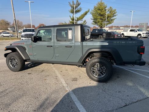 New 2026 Jeep Gladiator Mojave w/ Safety Group image 19