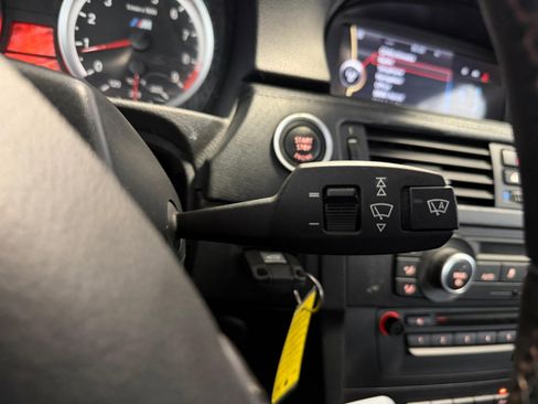 Used 2011 BMW M3 Convertible image 32