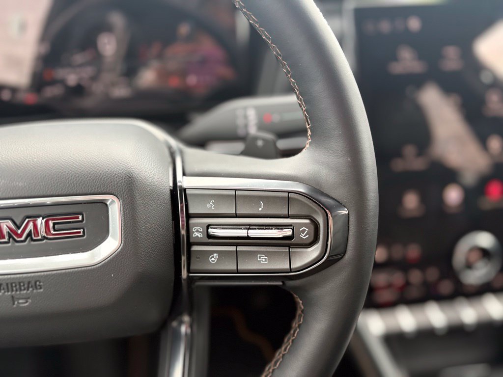 Used 2026 GMC Terrain AT4 w/ Convenience Package III AWD/4WD image 18