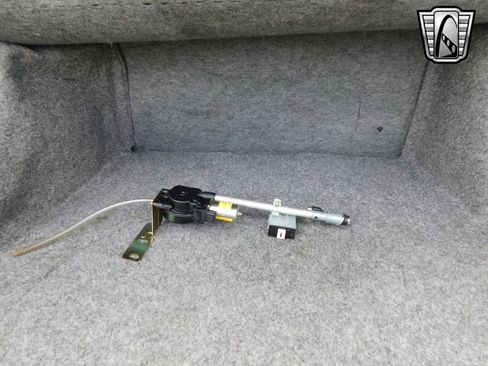 Used 1992 Lincoln Continental Executive image 14