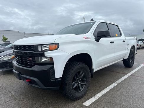Used 2019 Chevrolet Silverado 1500 Custom Trail Boss w/ Custom Convenience Package AWD/4WD image 1