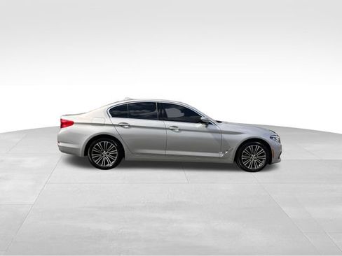 Used 2020 BMW 530e w/ Convenience Package RWD image 6