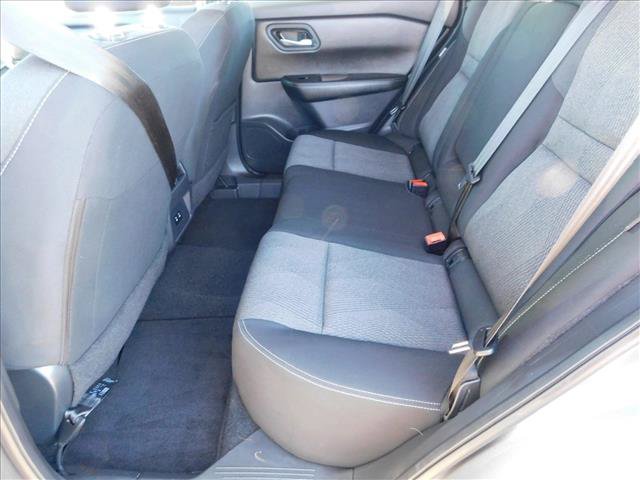 Used 2025 Nissan Rogue SV FWD image 25