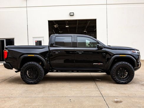 Used 2026 GMC Canyon AT4X AWD/4WD image 11