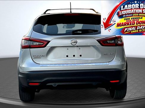 Used 2022 Nissan Rogue Sport SL AWD/4WD image 6