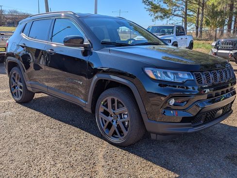 New 2026 Jeep Compass Limited image 4