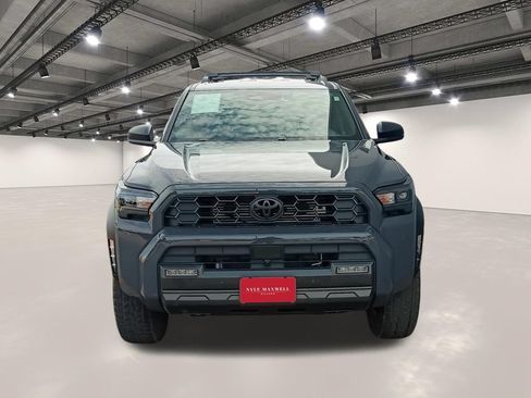 Used 2025 Toyota 4Runner TRD Off-Road AWD/4WD image 18