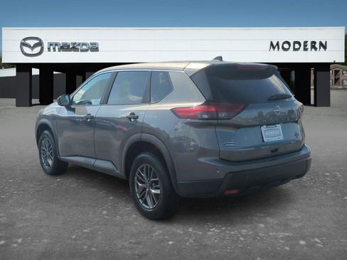 Used 2024 Nissan Rogue S AWD/4WD image 3