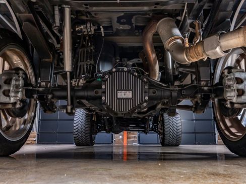 Used 2017 Ford F350 Platinum w/ Platinum Ultimate Package image 16