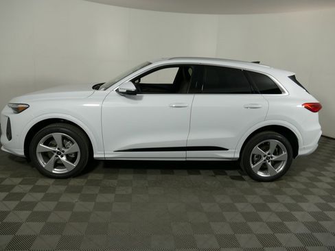 New 2025 Audi Q5 Premium Plus image 6