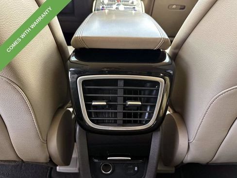 Used 2022 Lincoln Nautilus FWD w/ Premium Package image 9