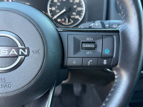 Used 2023 Nissan Rogue SL w/ SL Premium Package FWD image 18