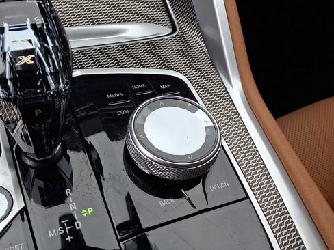 Used 2023 BMW X6 xDrive40i w/ M Sport Package image 25