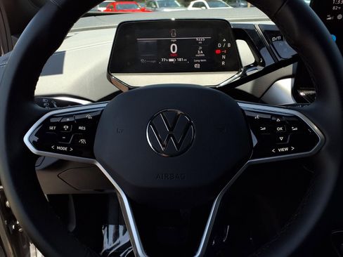 Certified 2023 Volkswagen ID.4 Pro AWD/4WD image 11