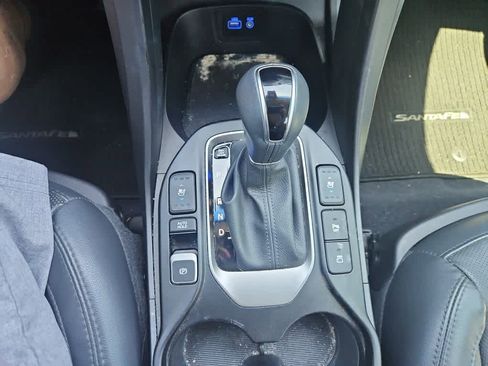 Used 2017 Hyundai Santa Fe Sport w/ 2.0T Ultimate Tech Package 05 FWD image 18