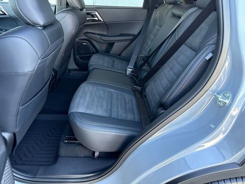 New 2026 Mitsubishi Outlander AWD image 28