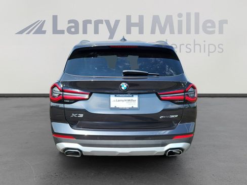 Used 2022 BMW X3 xDrive30i w/ Premium Package image 4