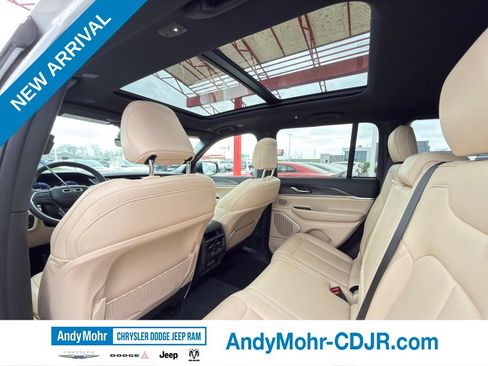 Certified 2025 Jeep Grand Cherokee Limited w/ Trailer Tow Package image 31