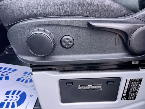 Used 2024 Mercedes-Benz eSprinter 170 Cargo image 13
